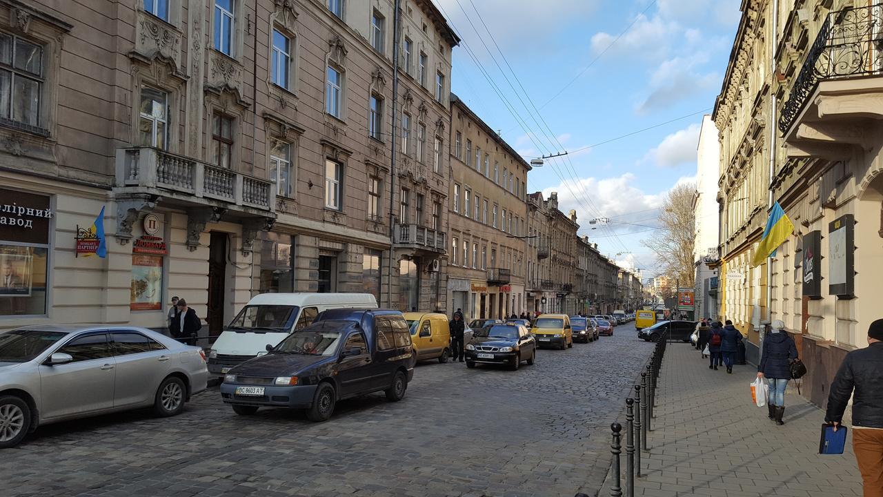 Soprano Apartment Lviv Extérieur photo